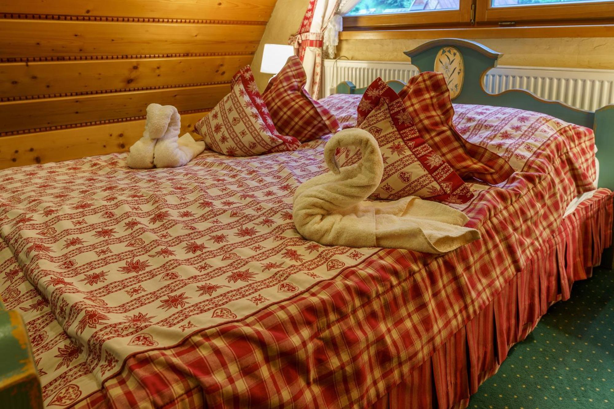 Lesny Dworek 5*