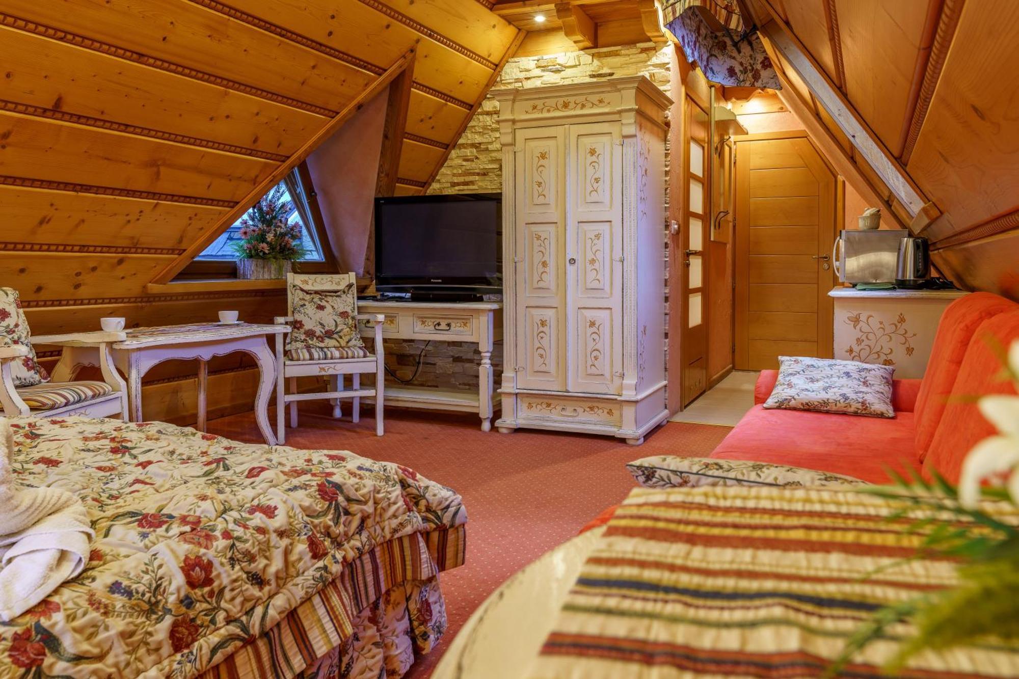 Lesny Dworek Frühstückspension 5*
