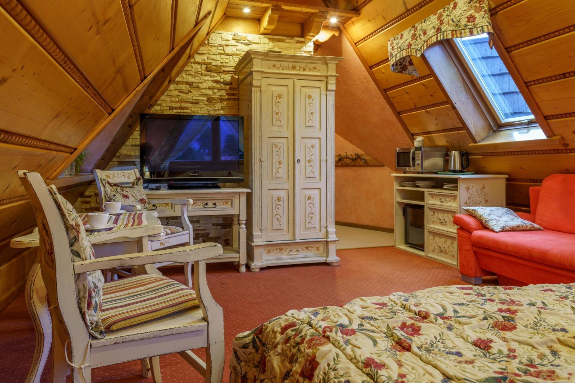 Lesny Dworek 5*
