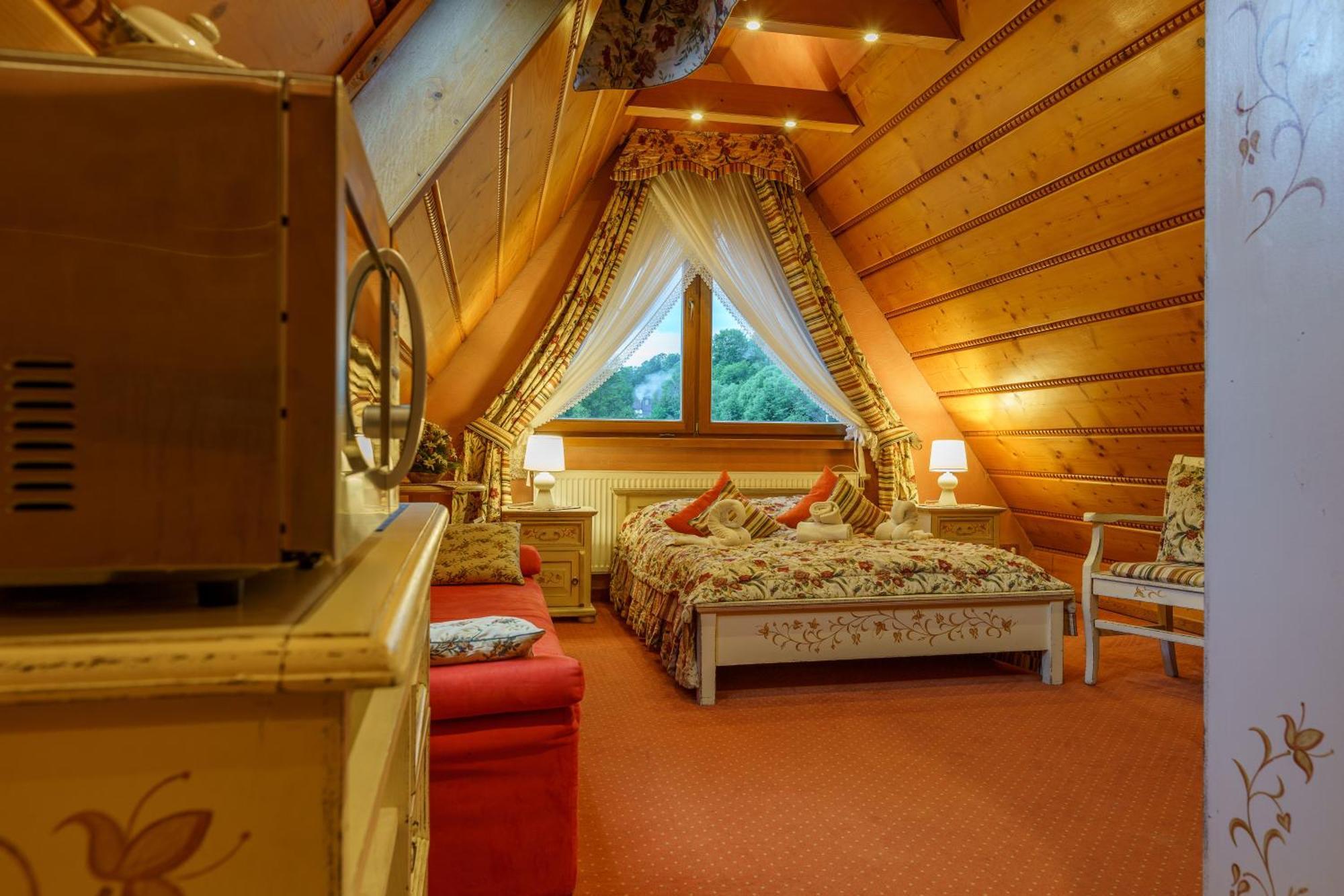 Frühstückspension Lesny Dworek 5*
